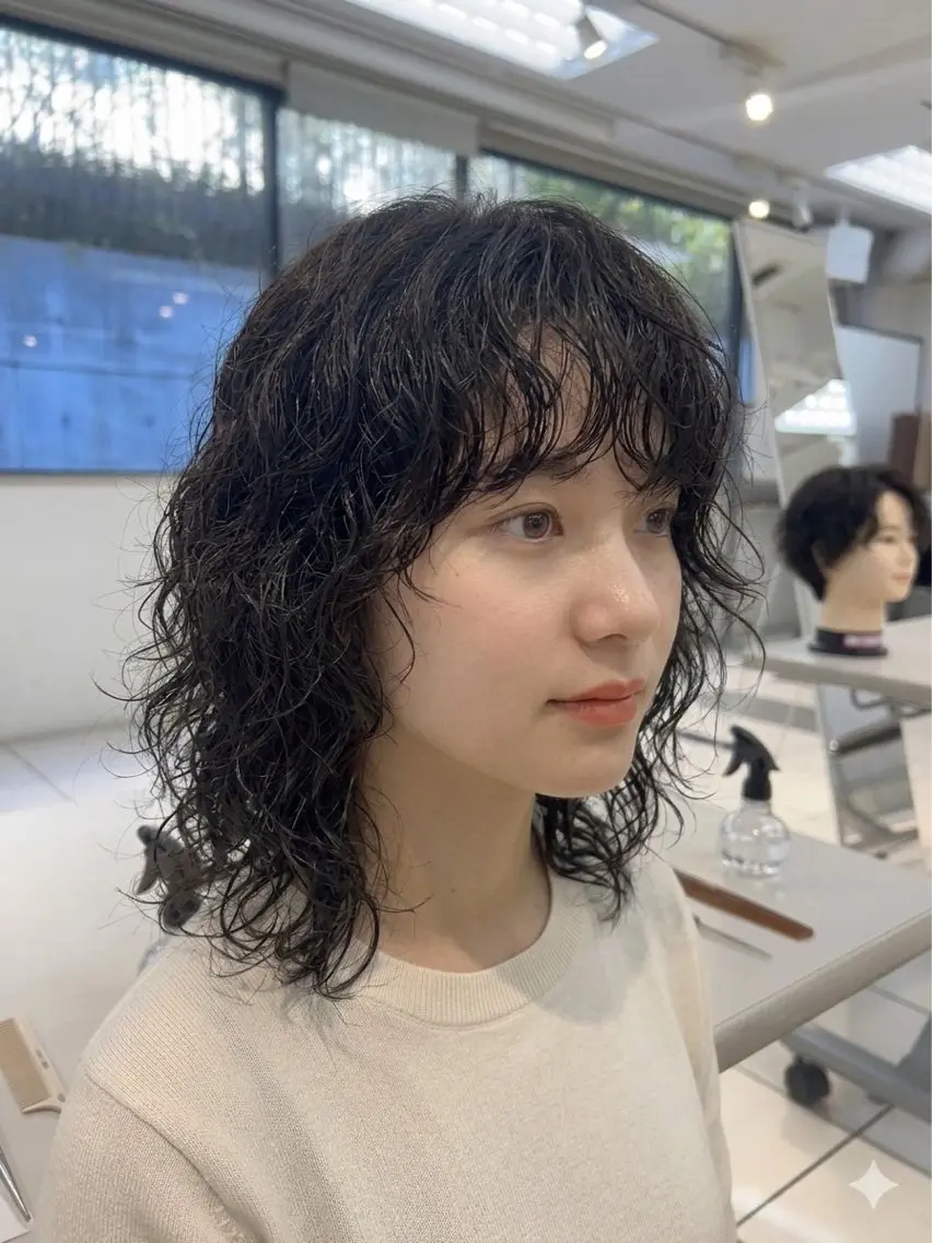 パーマ 氏家 麻歩のヘアスタイル