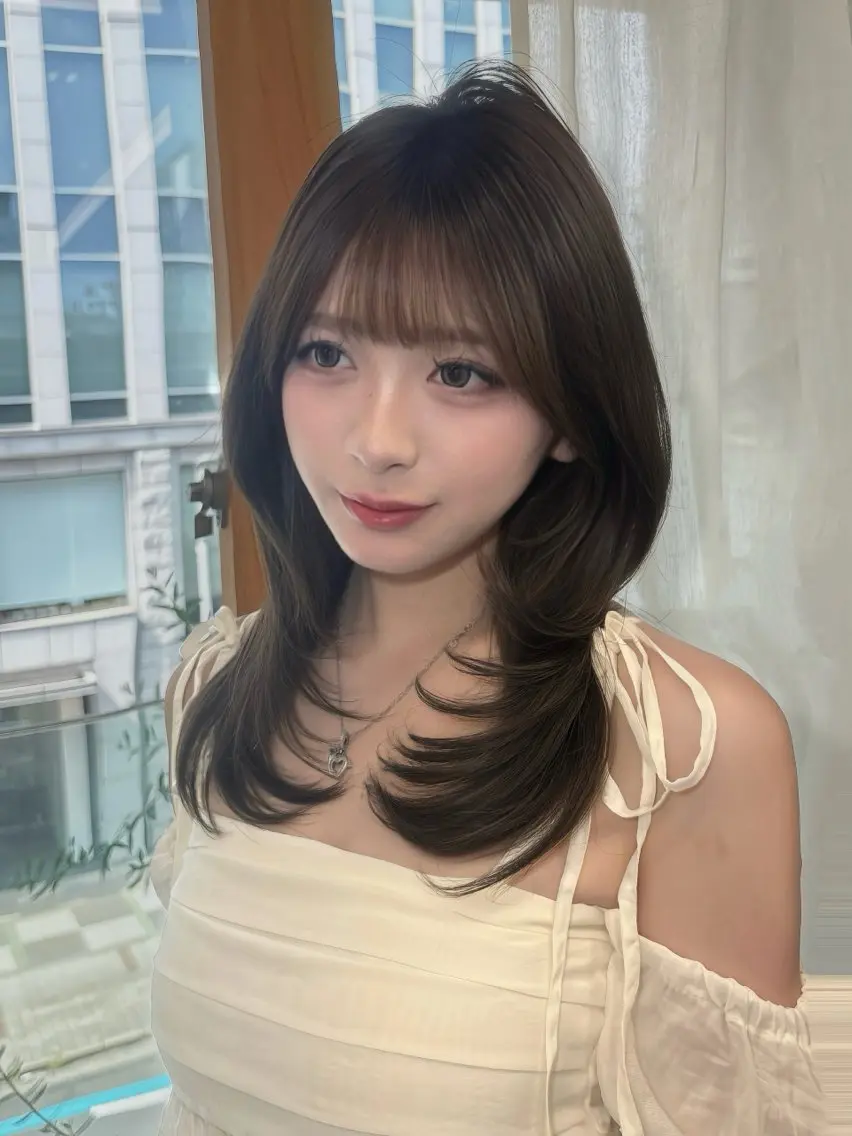 ミディアム カラー ヘアカラー 栄/レイヤー/ 顔まわり/こころのヘアスタイル