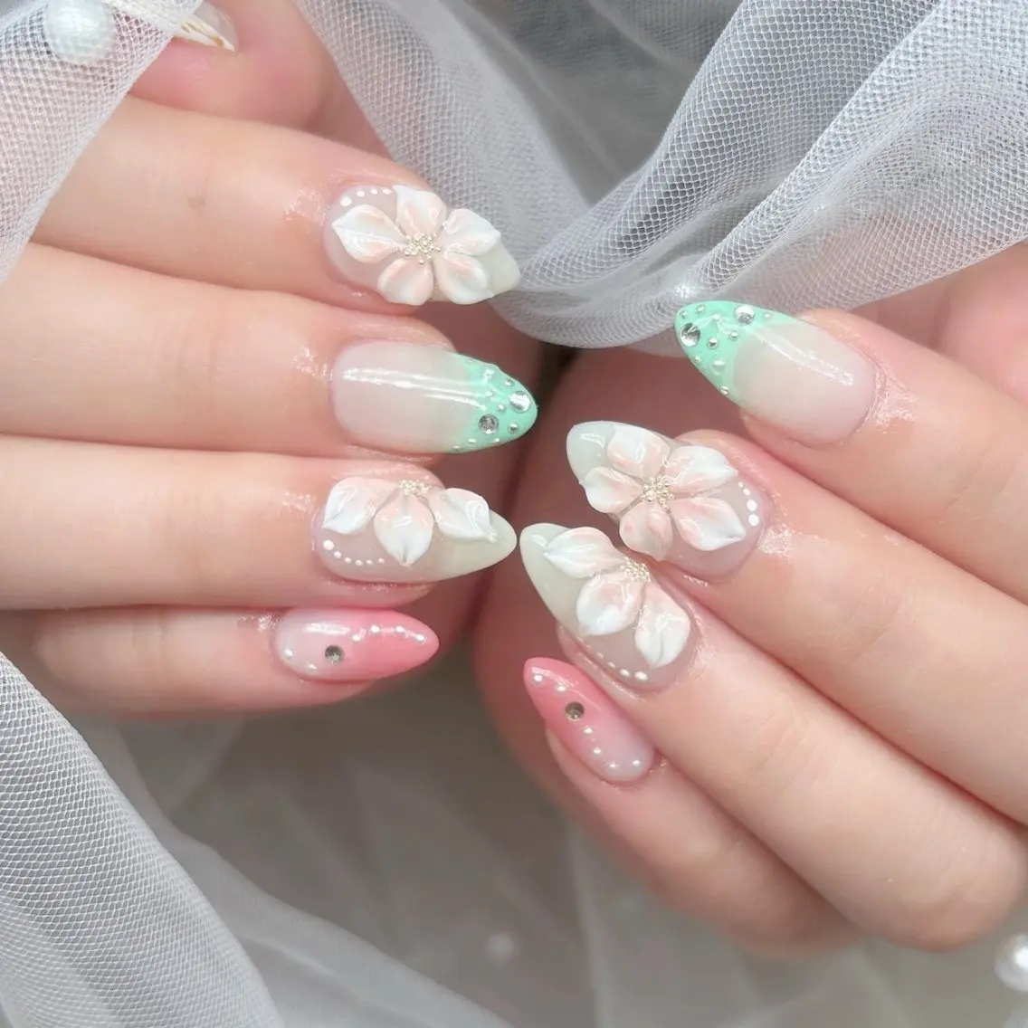 ネイル 夏ネイル ハンドネイル ハンドケア 心斎橋Salon Epokkuのネイルデザイン