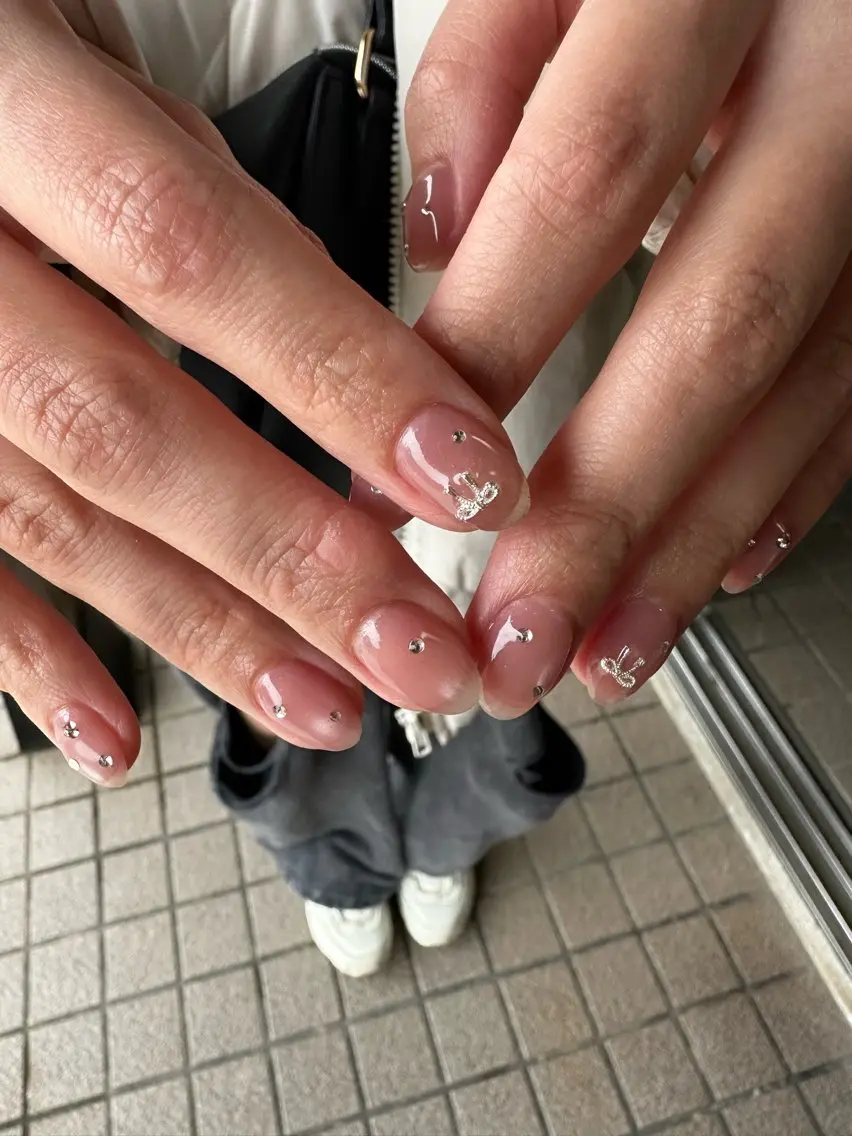 ネイル リボン ハンドネイル Sawa ︎︎𓂃⟡.·のネイルデザイン