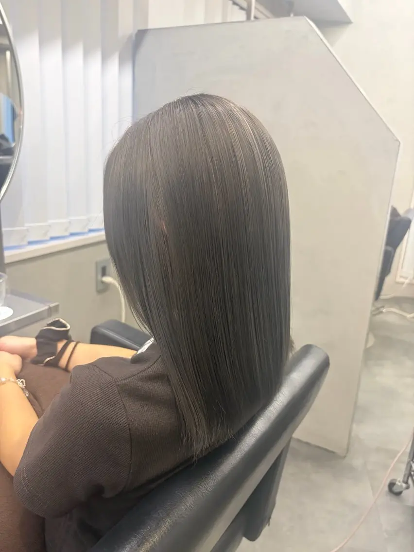 セミロング カラー カット ヘアカラー トリートメント three_ ナオキのヘアスタイル