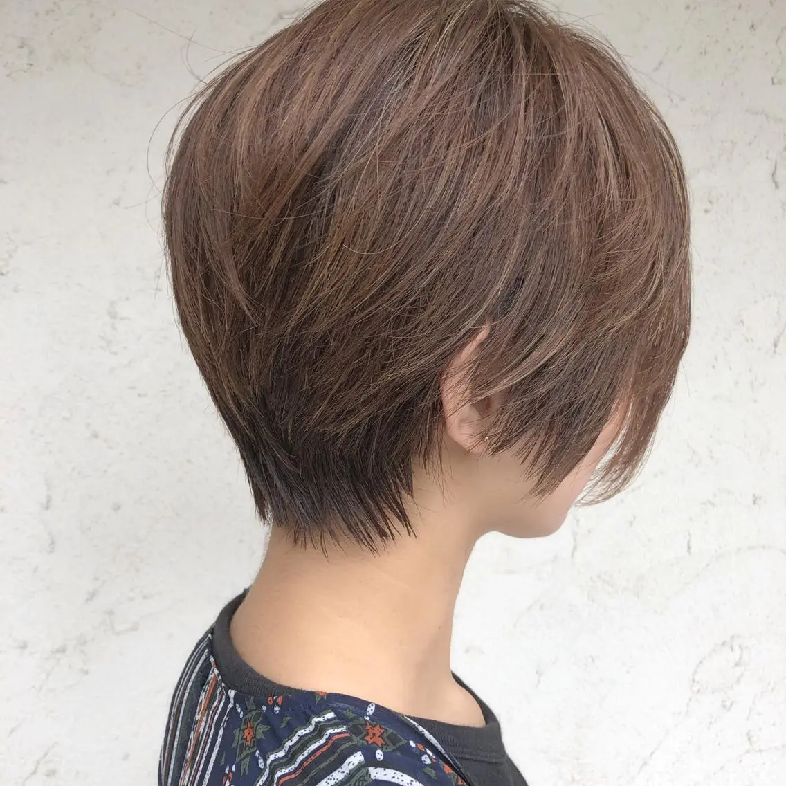 ショート カラー ハイライトカラー ハイライト ショートヘア ヘアカラー トリートメント ヘアセット 艶髪育成サロン 京橋　shinのヘアスタイル