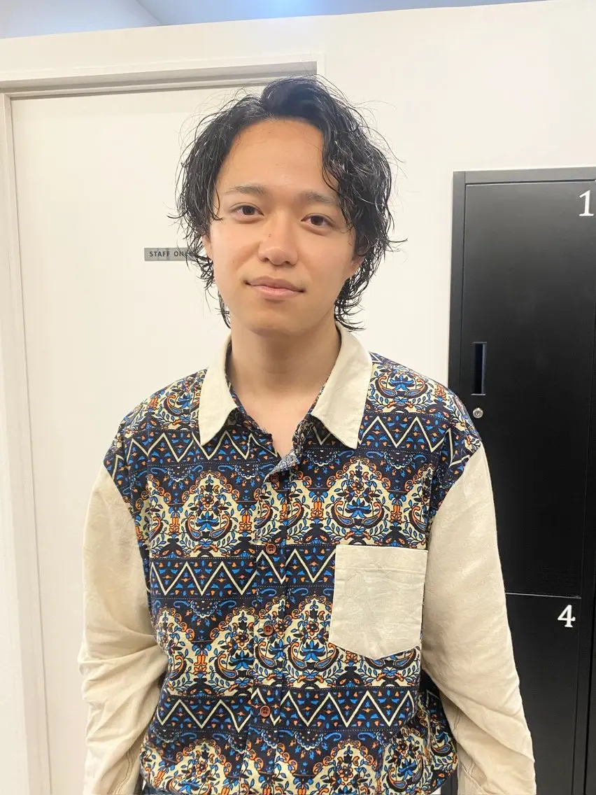 ミディアム パーマ メンズ ミディアムパーマ メンズパーマ ツイストスパイラルパーマ メンズウルフカット ウルフカット ボブ/ショート/ 髪質改善/池澤慎人のヘアスタイル