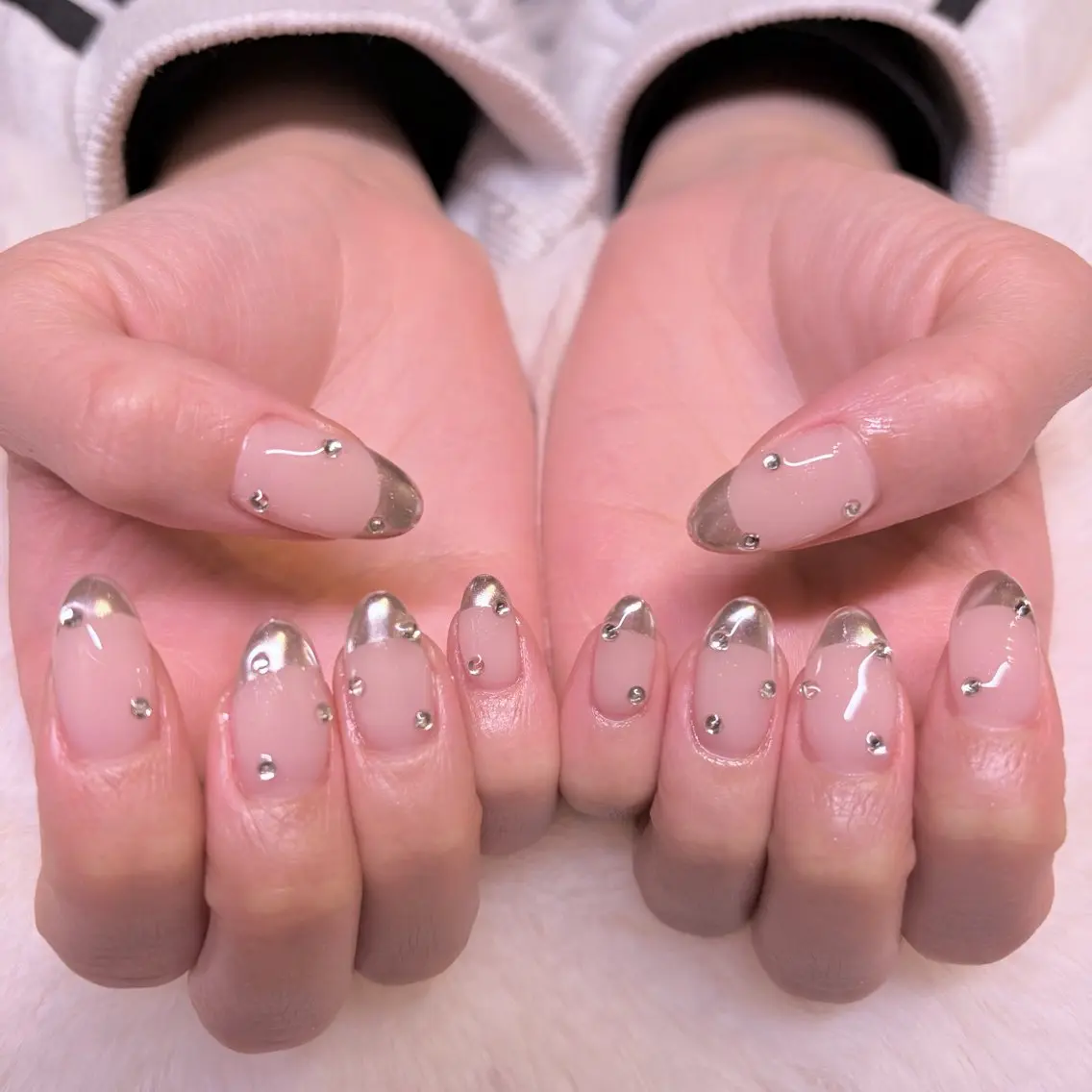 ネイル フレンチネイル ミラーネイル ハンドネイル nail salon e'mu💐のネイルデザイン