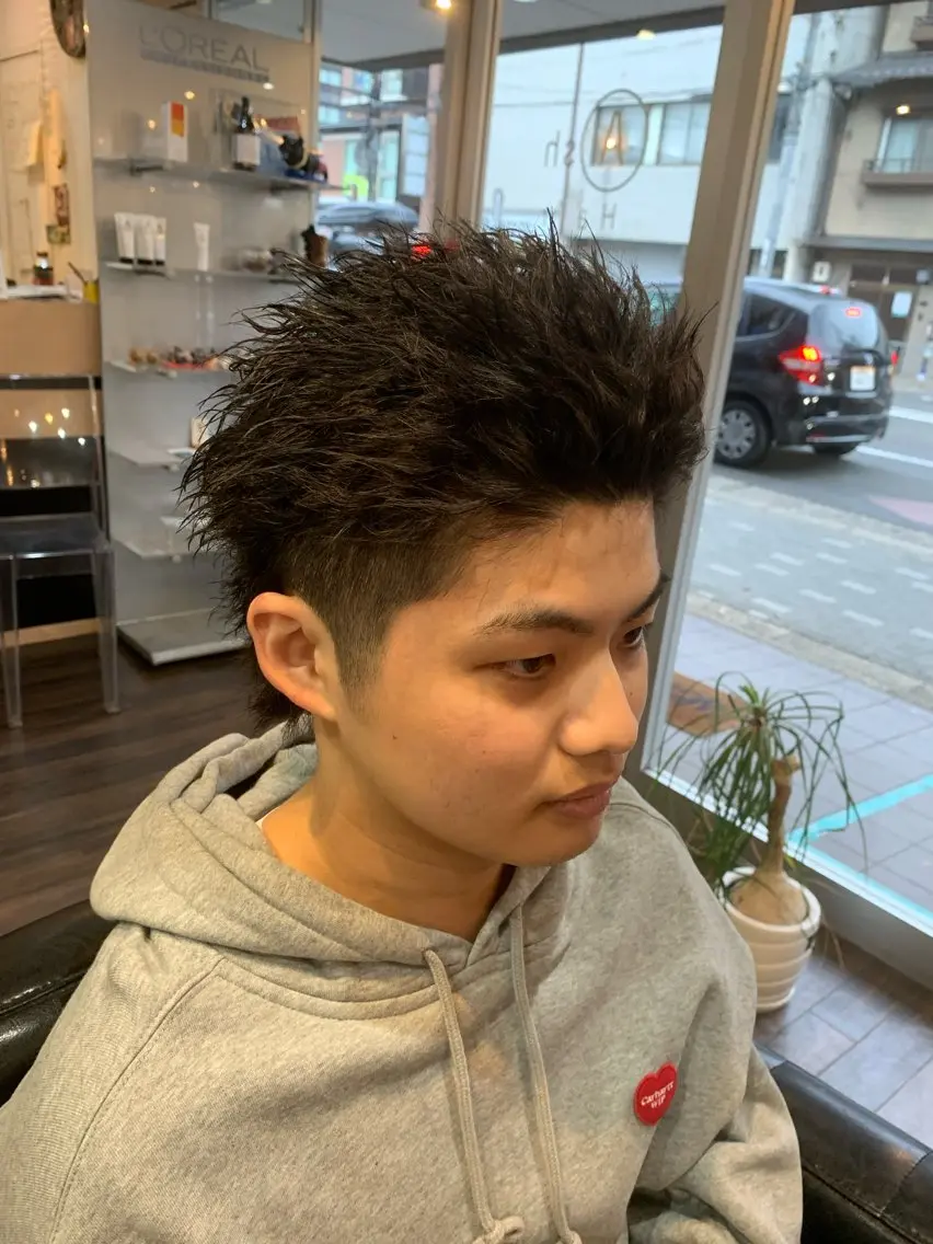 ショート パーマ メンズ メンズウルフカット レイヤーカット ウルフカット カット パーマ トリートメント 西尾 太郎のヘアスタイル
