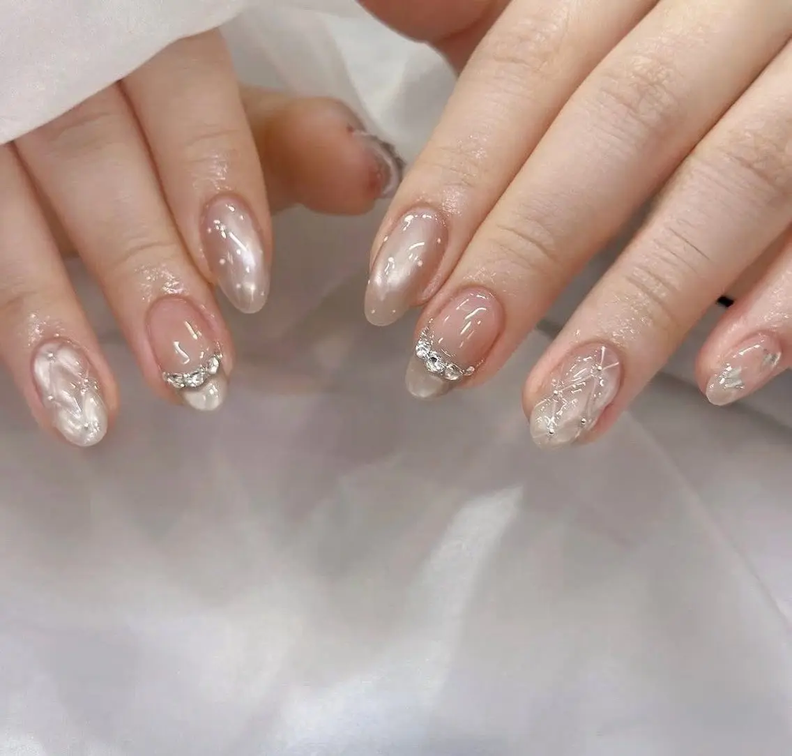 ネイル ハンドネイル T.Lee Nail Lilyのネイルデザイン