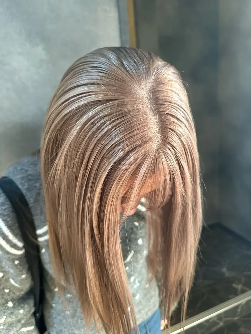 ロング ヘアカラー 坂庭 美夢のヘアスタイル