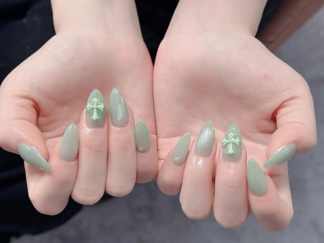 ネイル チークネイル フレンチネイル キラキラネイル 韓国ネイル マグネットネイル ハンドネイル H.baby Nail Salonのネイルデザイン