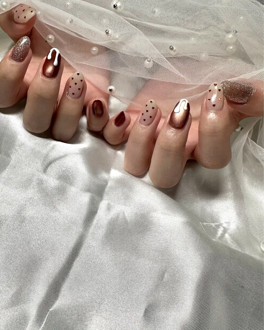 ネイル アートネイル ブラウン ハート ホログラムネイル バレンタイン Sei ｜ cres nailのネイルデザイン