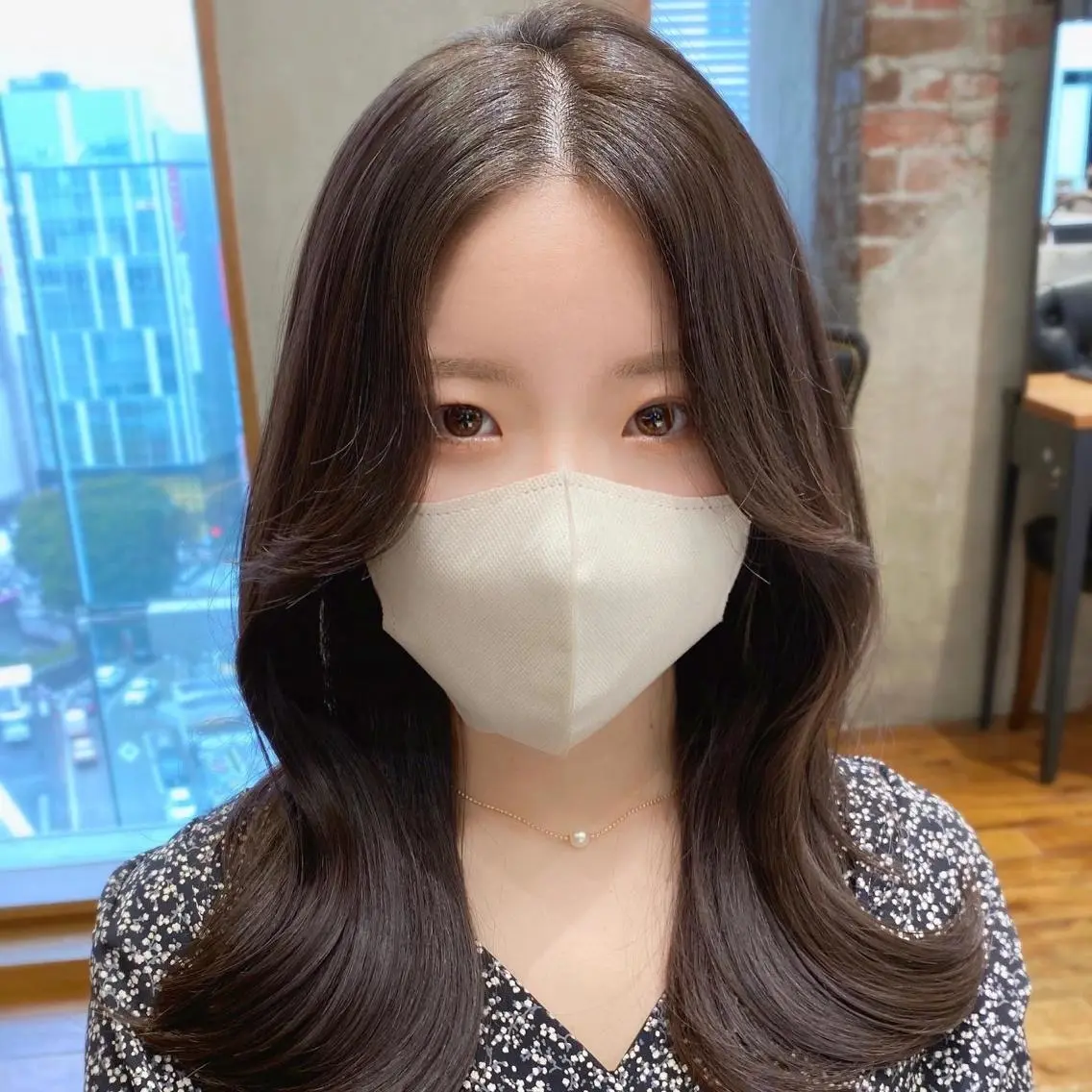 ミディアム カラー 顔まわりカット🌟 くびれヘア/寺門遥輝のヘアスタイル