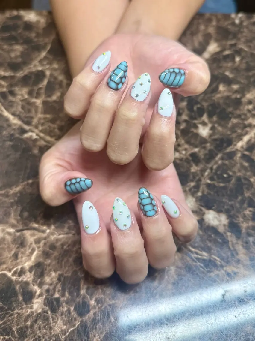 ネイル ハンドネイル IROHA NAIL 美優のネイルデザイン