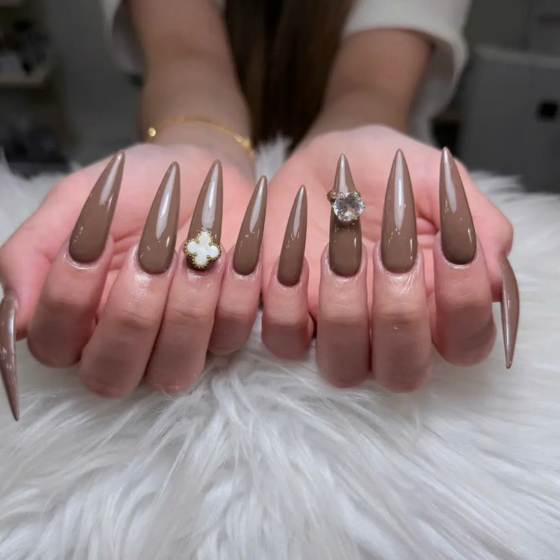 ネイル 長さ出し ジェルネイル 持ち込み オフィスネイル ワンカラーネイル ハンドネイル Michi Nail Staffのネイルデザイン