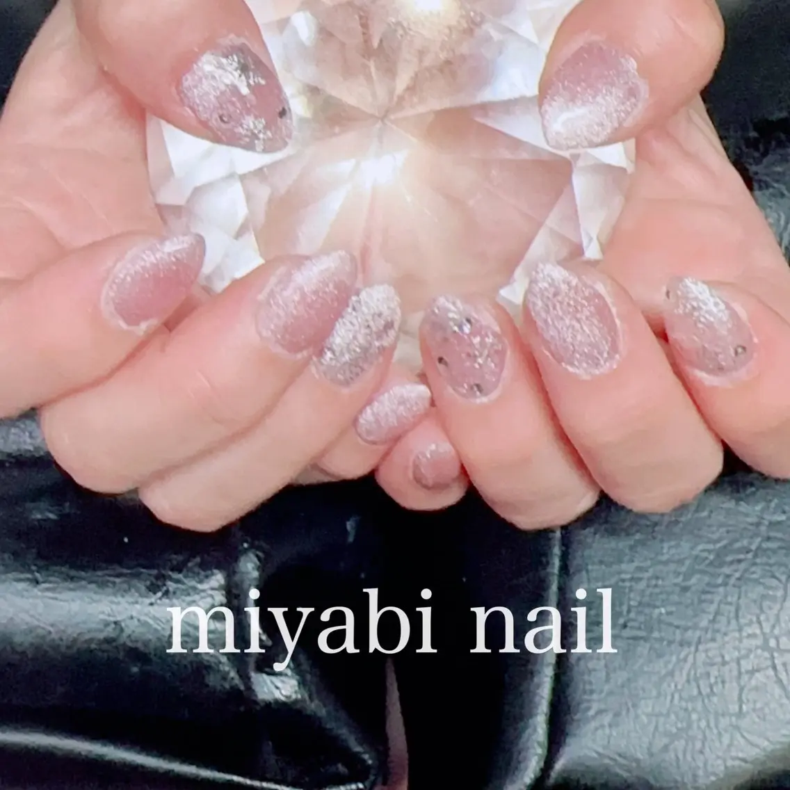 ネイル キラキラネイル マグネットネイル 持ち込み ピンク ストーンネイル ハンドネイル miyabi nail 桂川駅近くのネイルデザイン