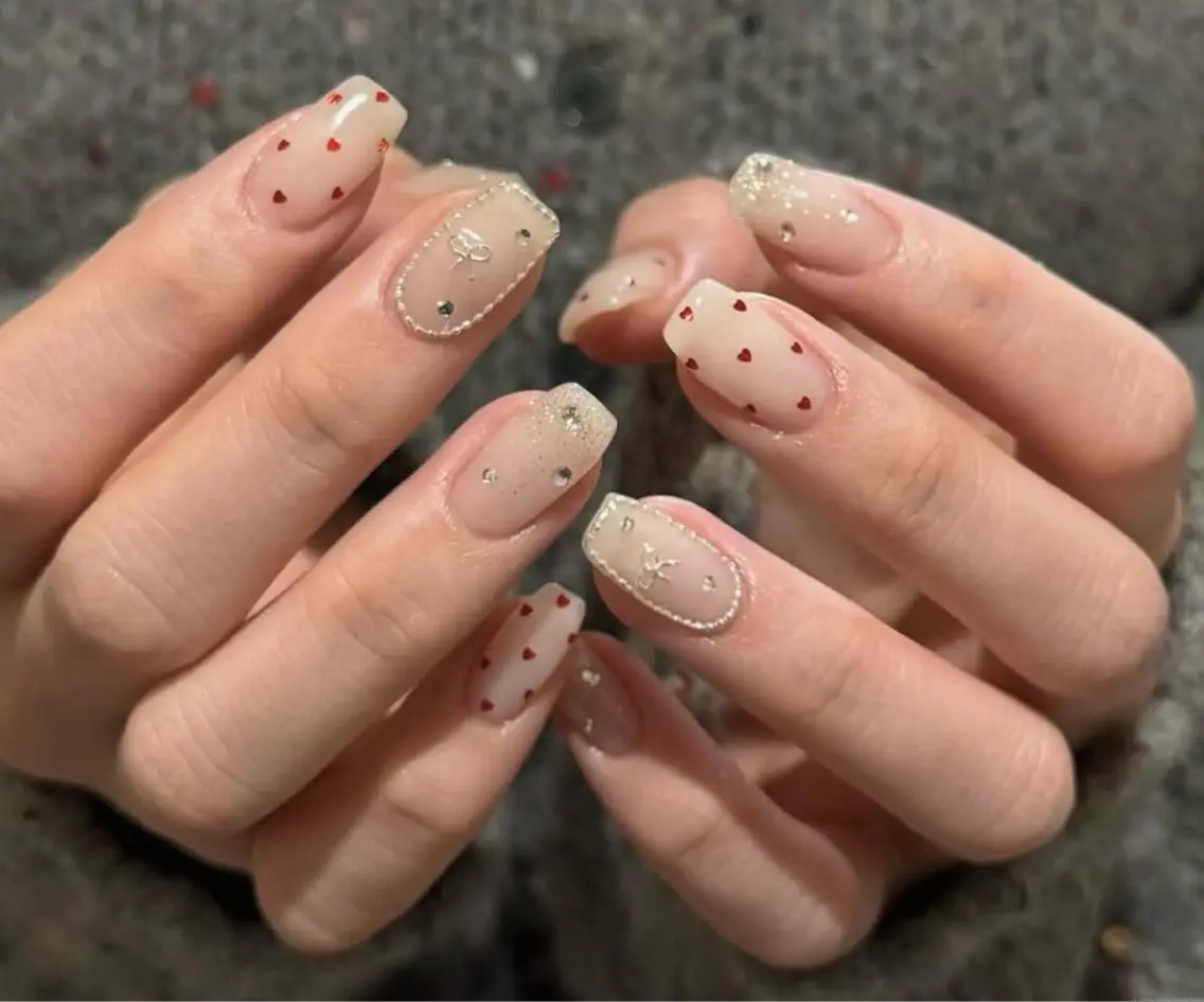 ネイル ハンドネイル 🎀PG🩵 ネイルサロンのネイルデザイン