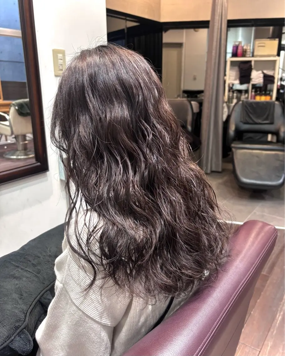 ロング パーマ カット パーマ トリートメント かどた はるなのヘアスタイル