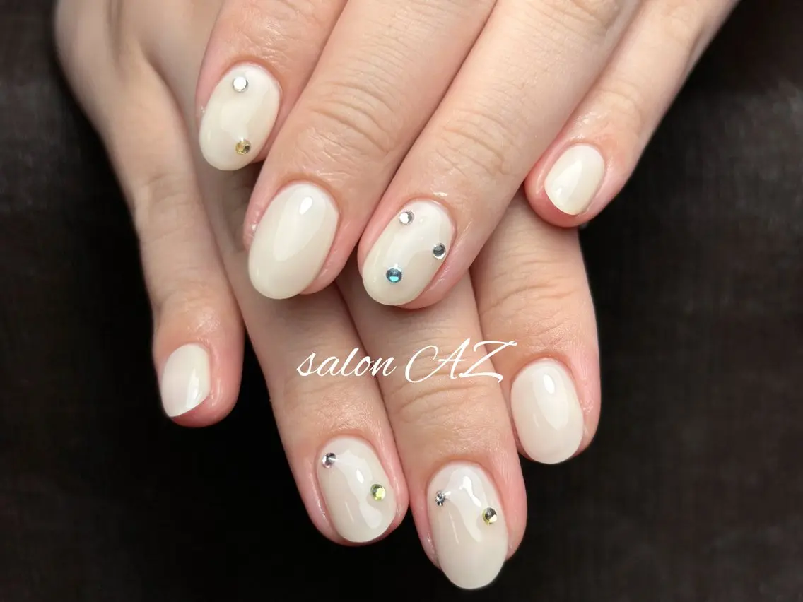 ネイル アートネイル 長さ出し フットネイル フレンチネイル ジェルネイル salon AZのネイルデザイン