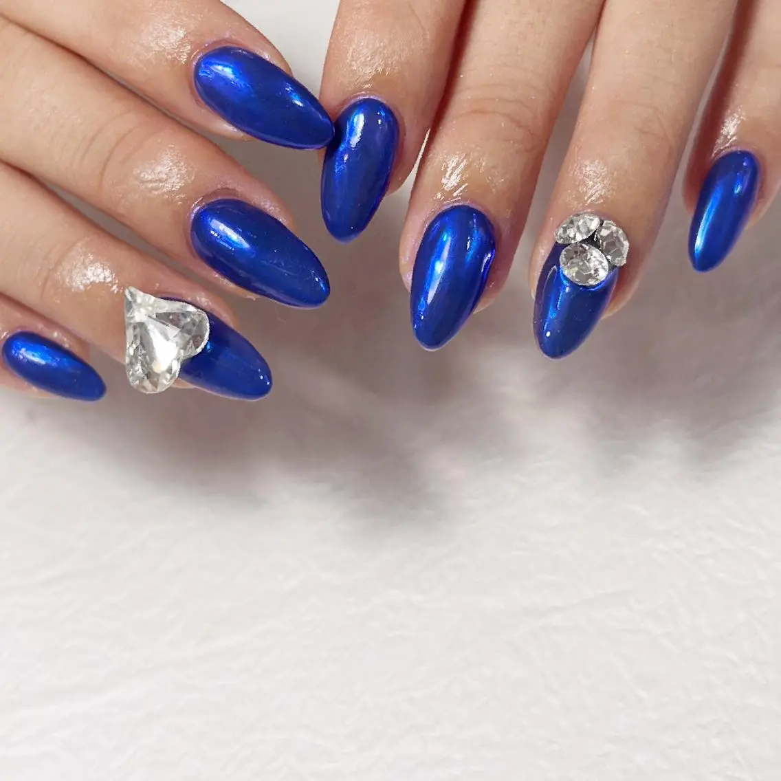 ネイル アートネイル ブルー ジェルネイル キラキラネイル 韓国ネイル Y nail なんば堀江店のネイルデザイン