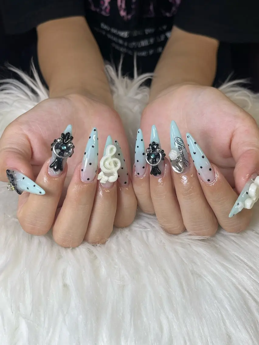 ネイル NiJi Nailsのネイルデザイン