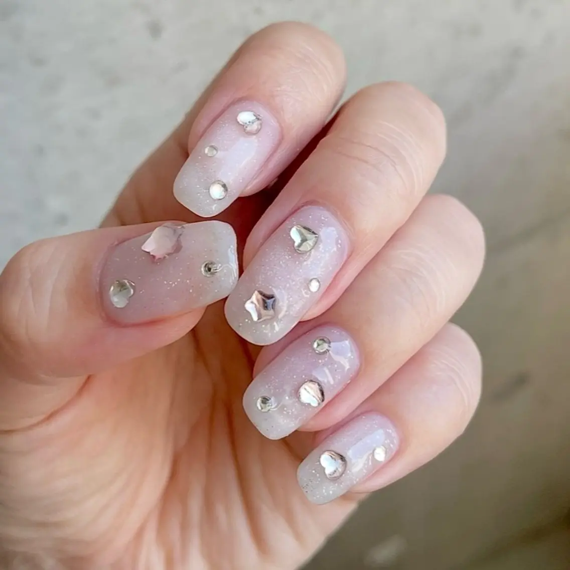 ネイル キラキラネイル ハンドネイル moufu.nail /sayaka 本町のネイルデザイン