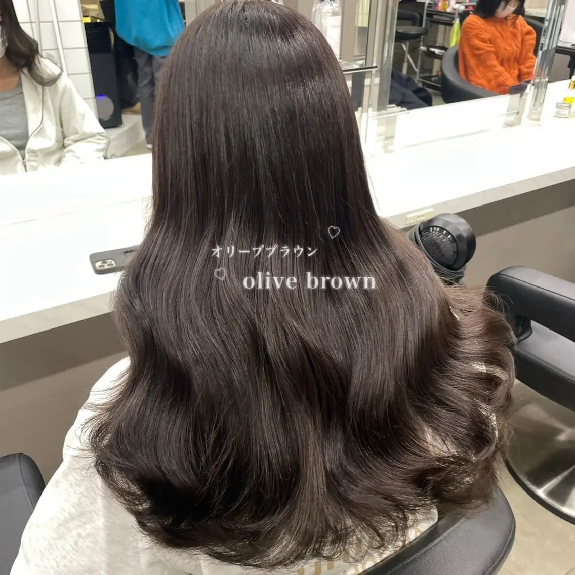 ロング カラー カット トリートメント ヘッドスパ 韓国風艶髪🎀 暖色カラー🤍のヘアスタイル