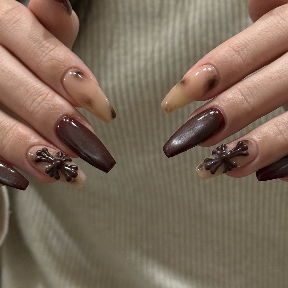 ネイル ハンドネイル 💅🏽 SHIORI🌙のネイルデザイン