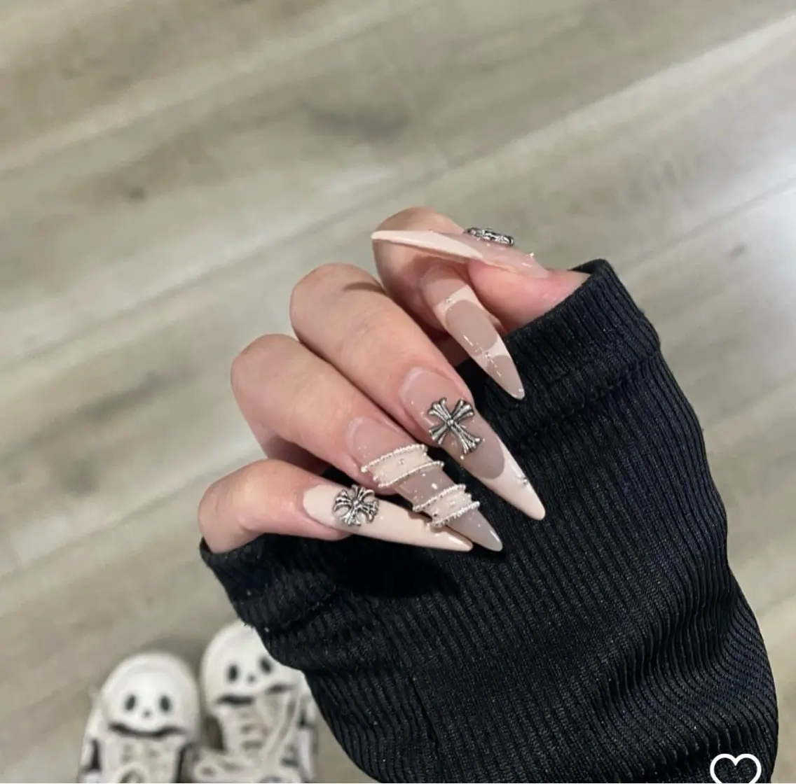 ネイル アートネイル ジェルネイル ガーリー キラキラネイル Nihonthy Nail 新宿のネイルデザイン