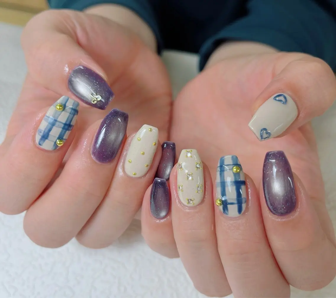 ネイル チークネイル フラッシュネイル キラキラネイル オフィスネイル 春ネイル ハンドネイル Floria nail salonのネイルデザイン