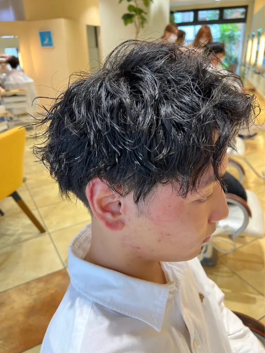 ショート メンズ メンズパーマ ツーブロック 刈り上げ 吉澤 杏美のヘアスタイル