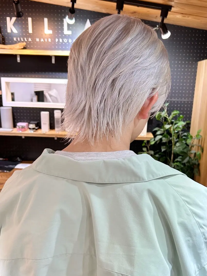 ショート カラー メンズ ブロンド ホワイトブロンド カット ヘアカラー トリートメント 🧸艶々韓国ヘア 🧁mizunaのヘアスタイル