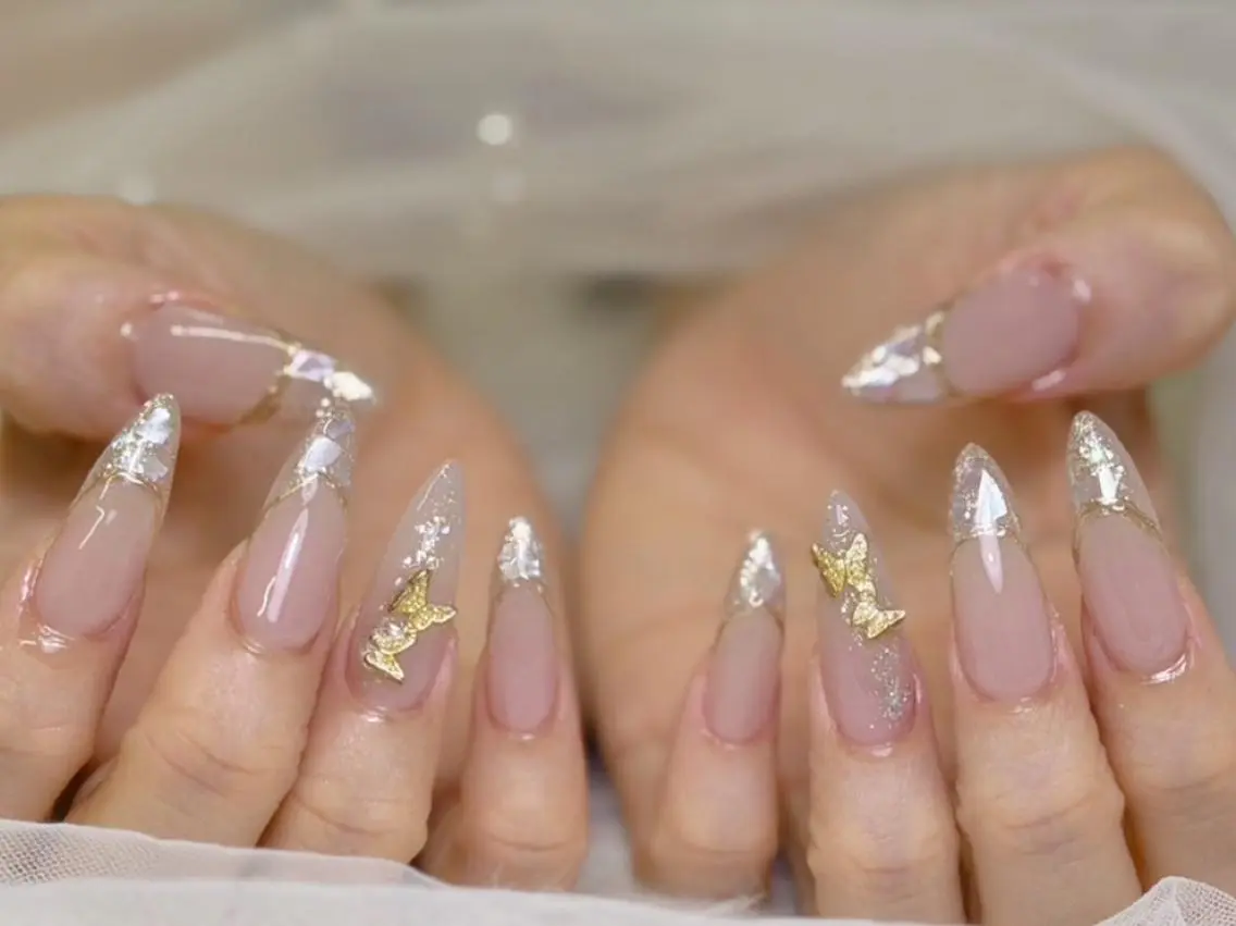 ネイル 💕リリ 長持ち得意🩷のネイルデザイン