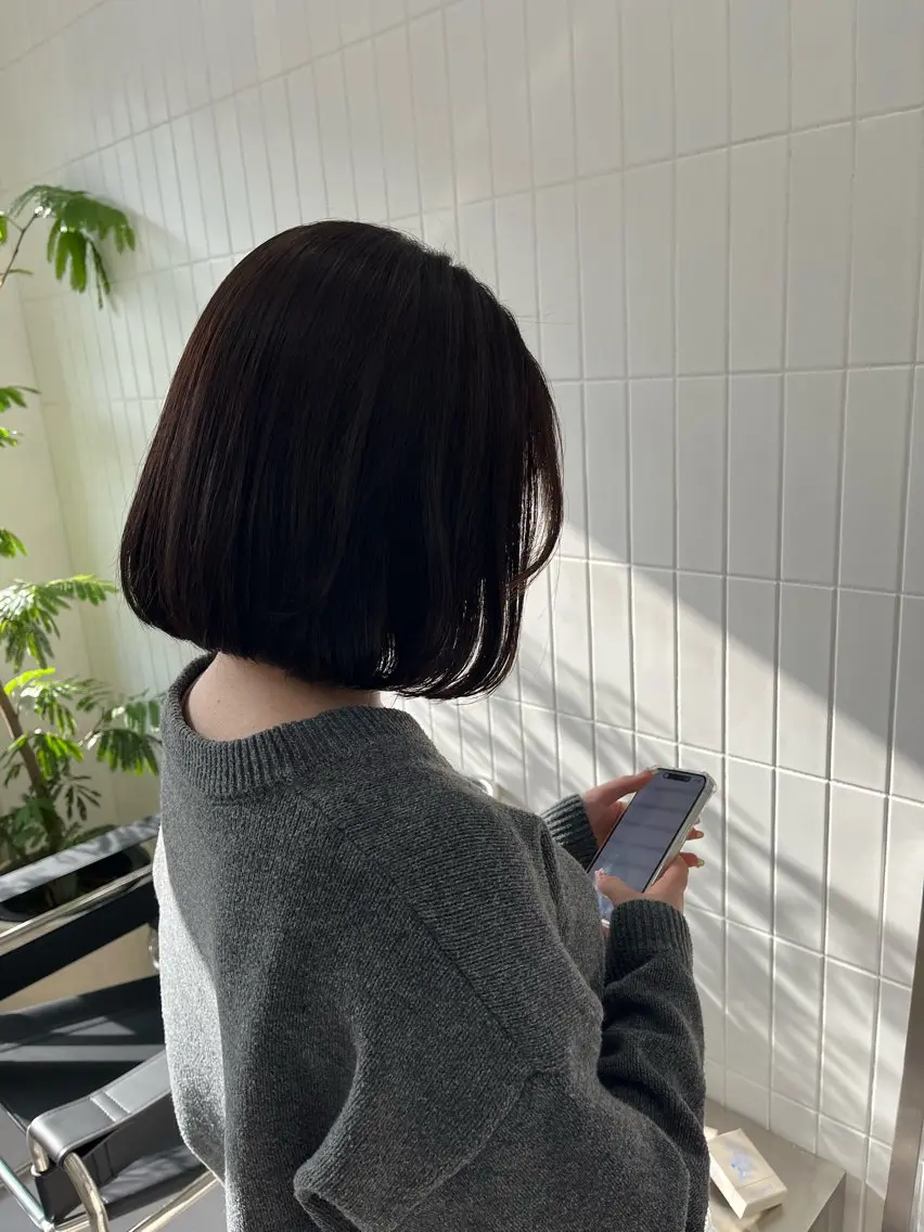 ショート ボブ 韓国風ヘア レイヤーカット カット 髪質改善縮毛矯正/暖 色カラー/ウエダカナのヘアスタイル