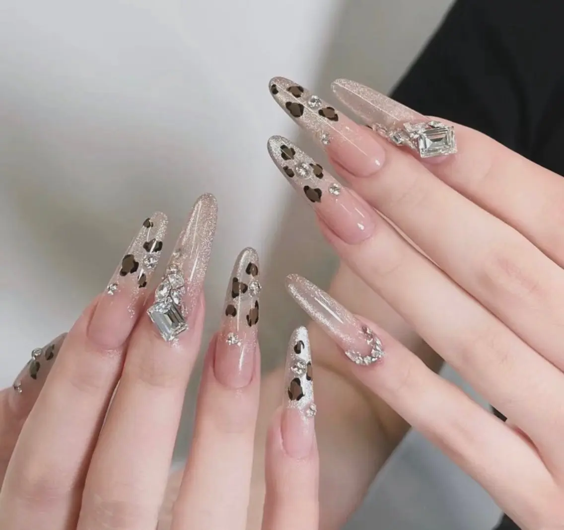 ネイル アートネイル チークネイル 長さ出し フレンチネイル ジェルネイル YK Beauty Salonのマツエク・マツパデザイン