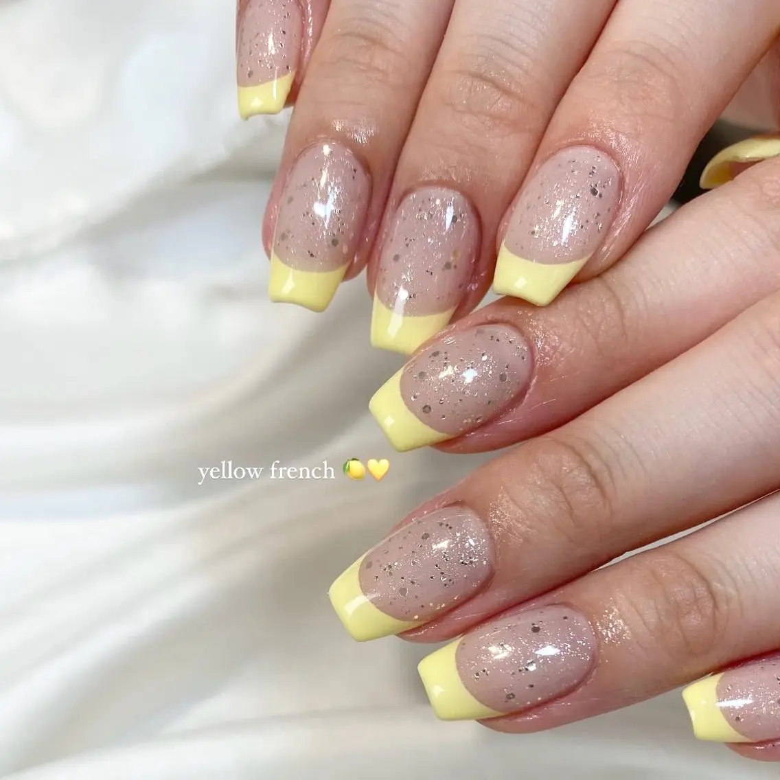 ネイル フレンチネイル 夏ネイル 黄色 ハンドネイル nail salon miRANのネイルデザイン
