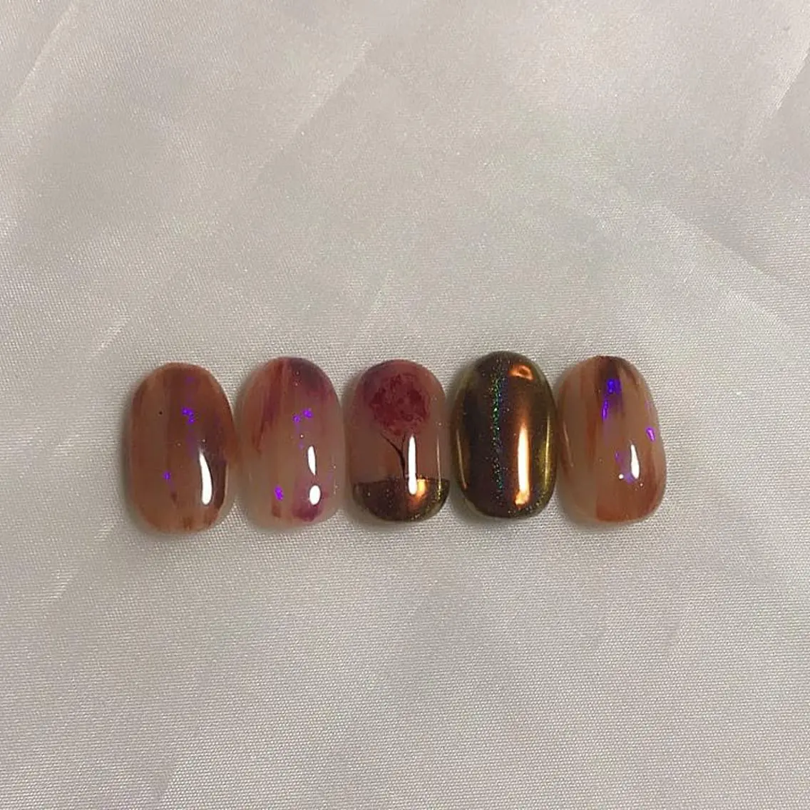 ネイル ニュアンスネイル ハンドネイル ハンドケア lylynail YUUKAのネイルデザイン