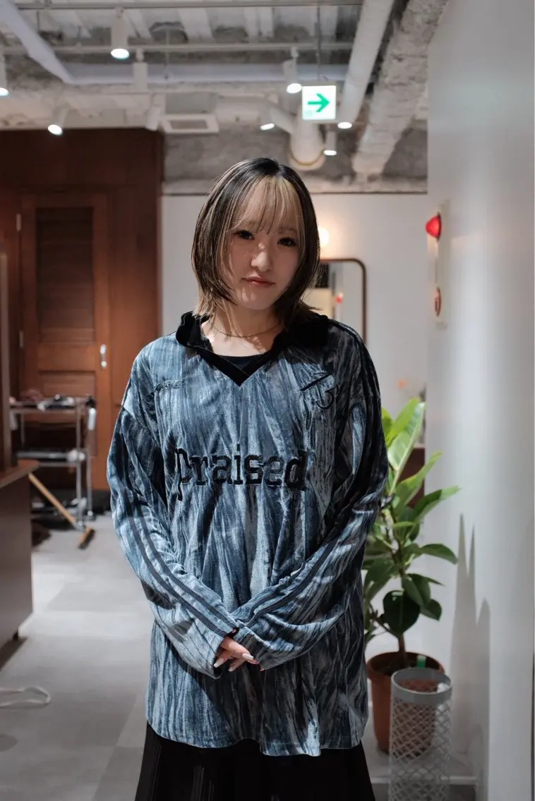 ミディアム カラー ヘアアレンジ カット ヘアカラー トリートメント OPUSダブルカラー ケアブリーチのヘアスタイル