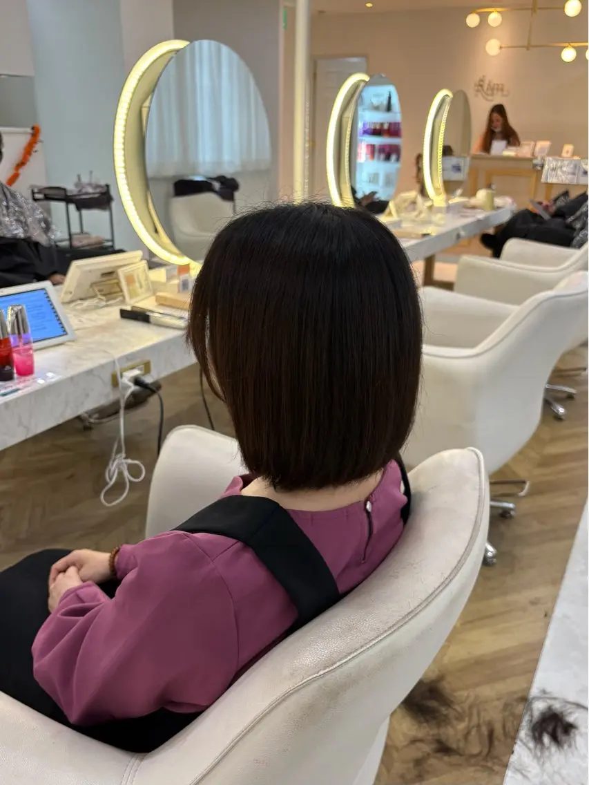 ミディアム カット トリートメント 透明感カラー/レイヤ ーカット/須永さくらのヘアスタイル