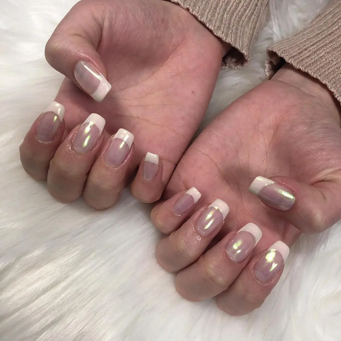 ネイル オーロラネイル ハンドネイル 西岡 杏のネイルデザイン