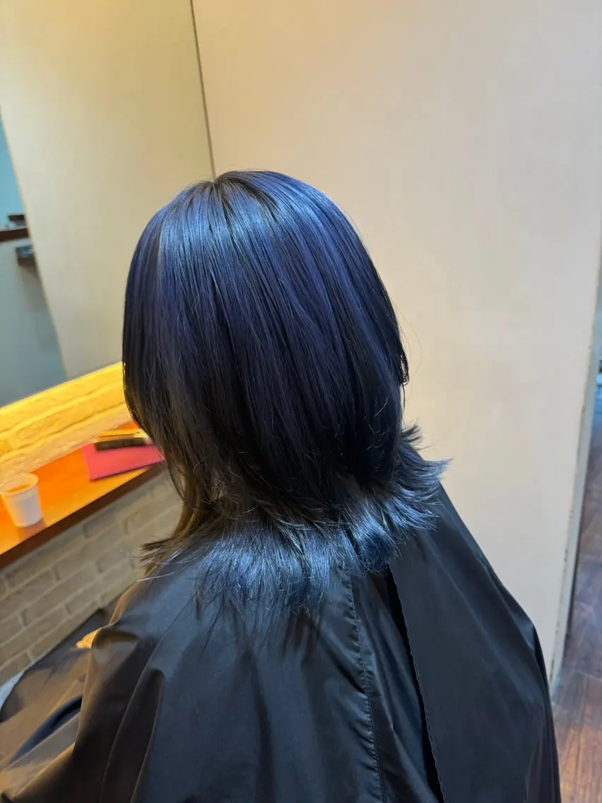 ショート カラー 黒髪 ブルーカラー tet 店長 RIKITOのヘアスタイル