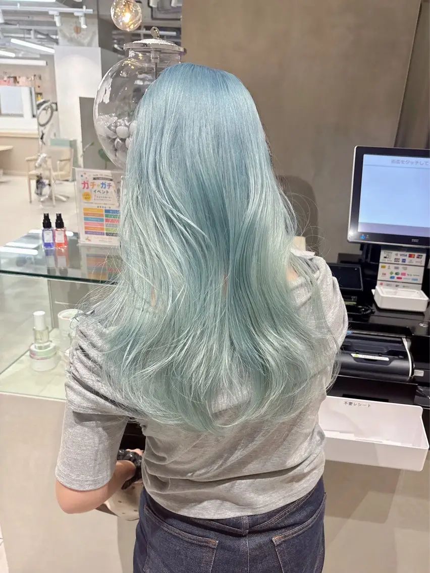 ロング カラー ケアブリーチ 坪井佑樹のヘアスタイル