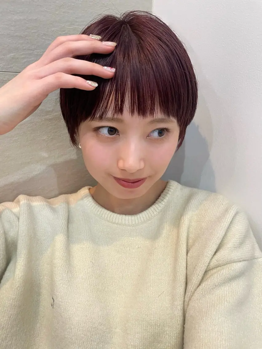 ショート カラー カシス ピンクカラー ショートヘア 顔まわり🥨レイヤー /透明感/水口舞奈のヘアスタイル