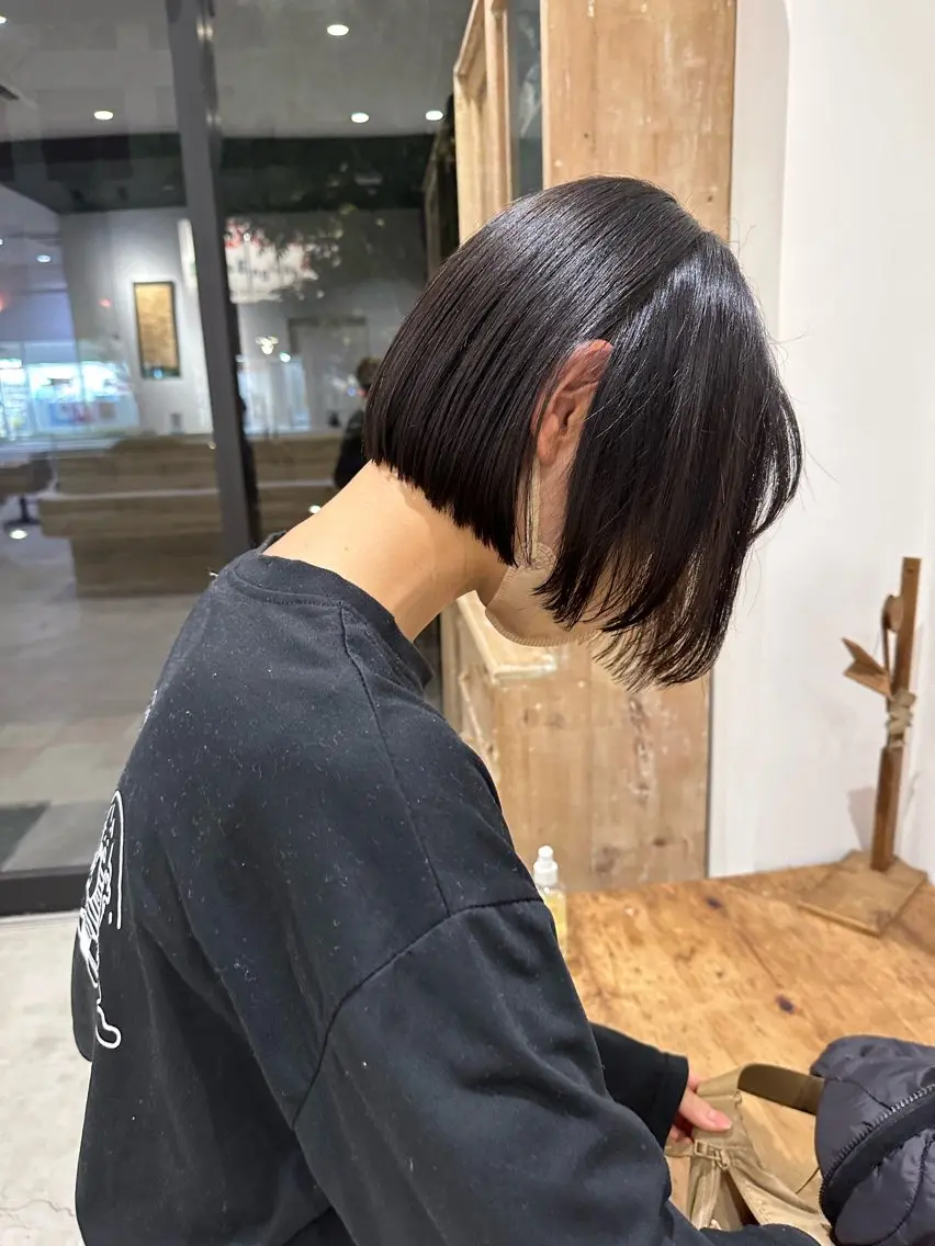 ショート ボブ SITY.レイヤー ボブ/透明感カラーのヘアスタイル