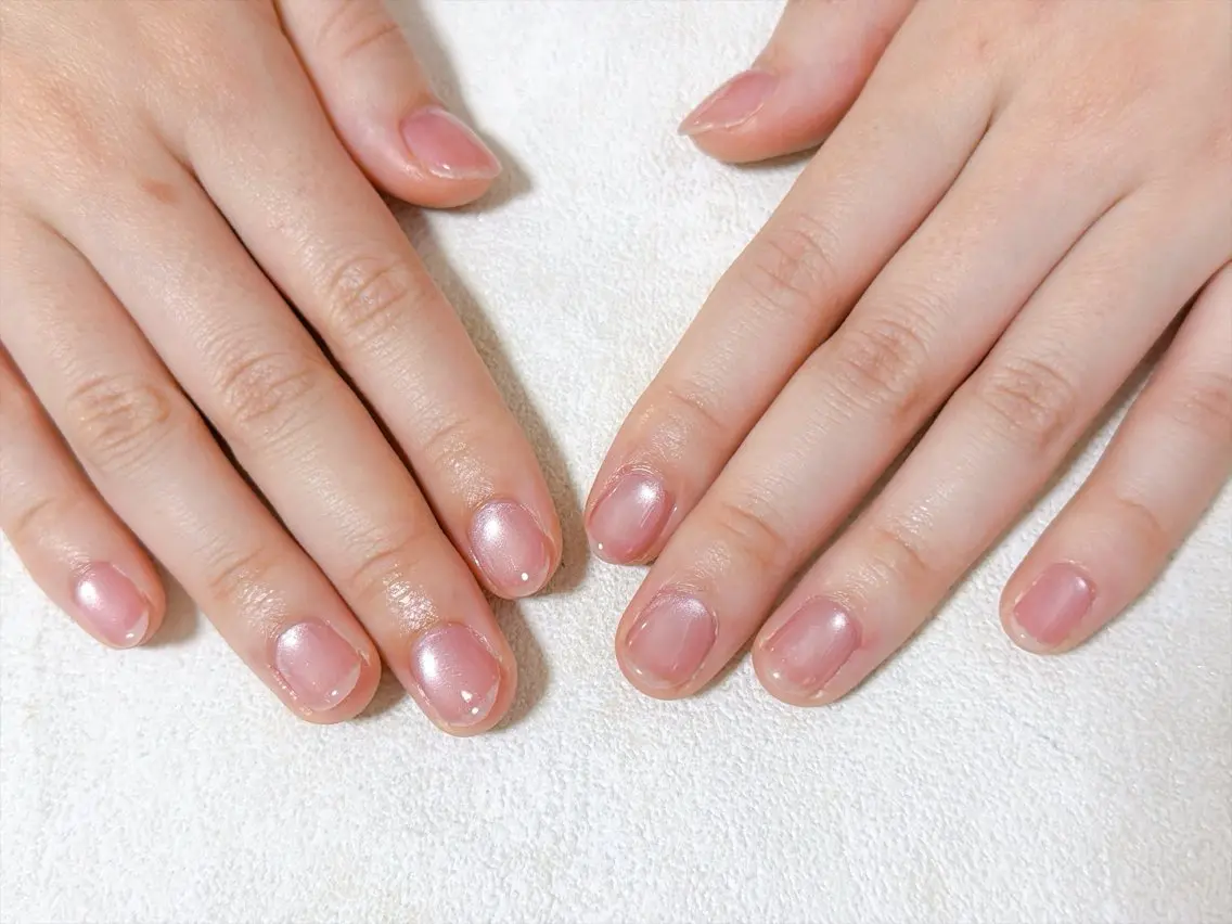 ネイル アニマル柄 オーロラネイル フットネイル フレンチネイル ジェルネイル ハンドネイル mogu nailのネイルデザイン