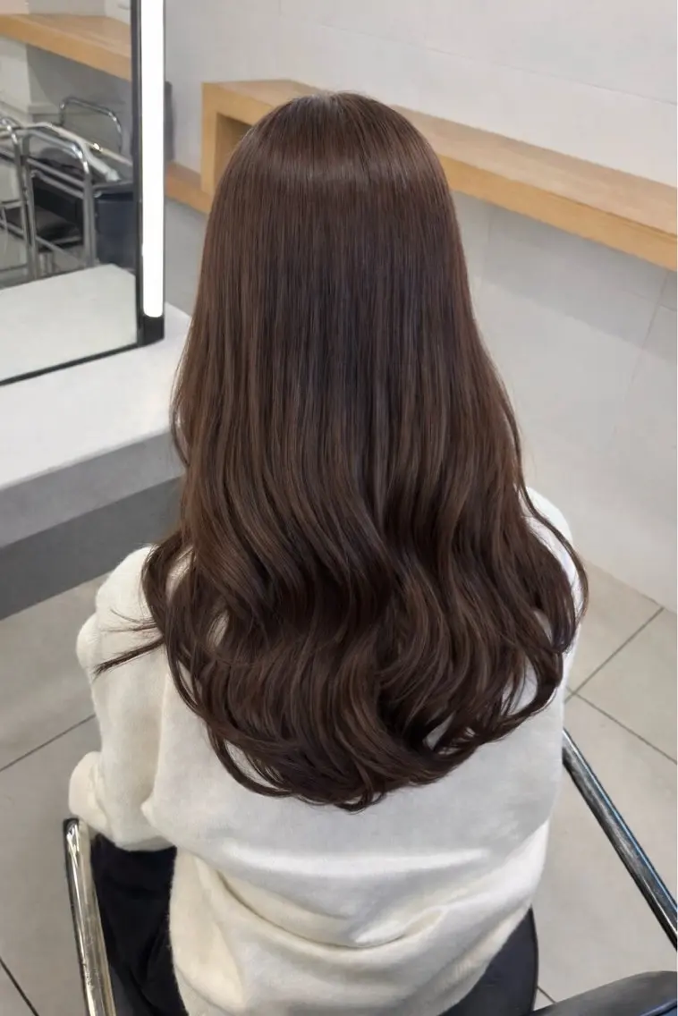 セミロング カラー カット ヘアカラー 🫧🎀SARA/ 艶カラー/金山💓のヘアスタイル
