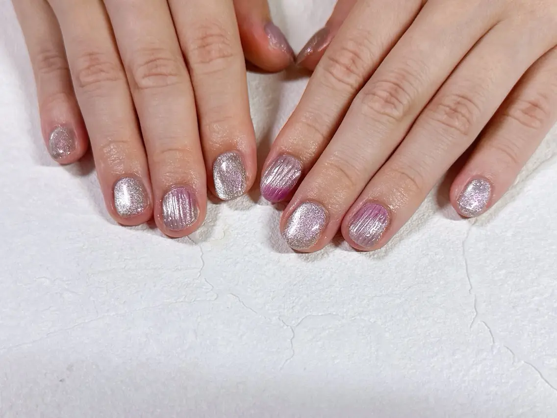 ネイル オーロラネイル フットネイル フレンチネイル ジェルネイル マグネットネイル ハンドネイル kiki nail &brow二子玉川のネイルデザイン