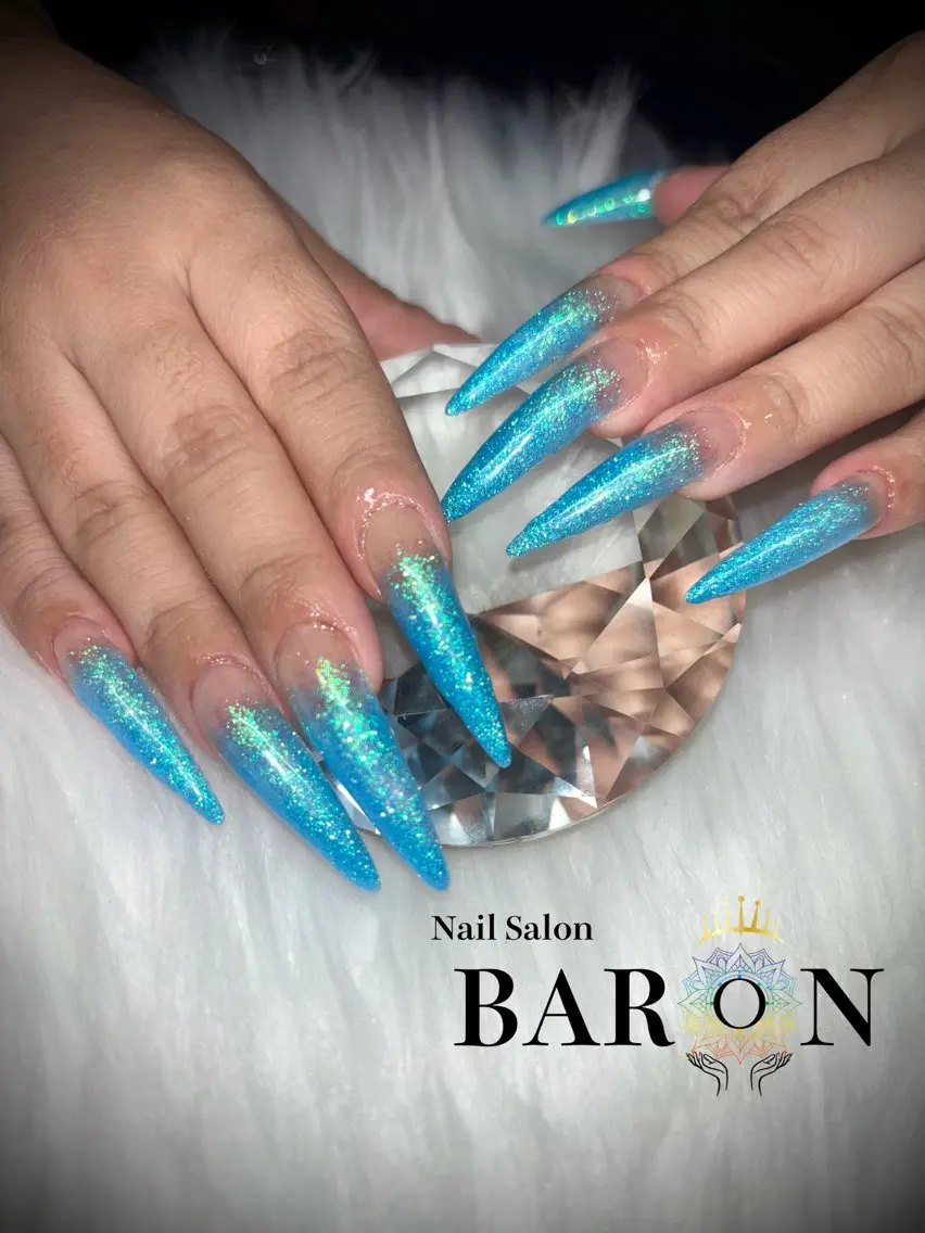 ネイル ラメ(グリッター) ラメグラデーション 水色 ♛︎BARON♛︎ MASHIROのネイルデザイン