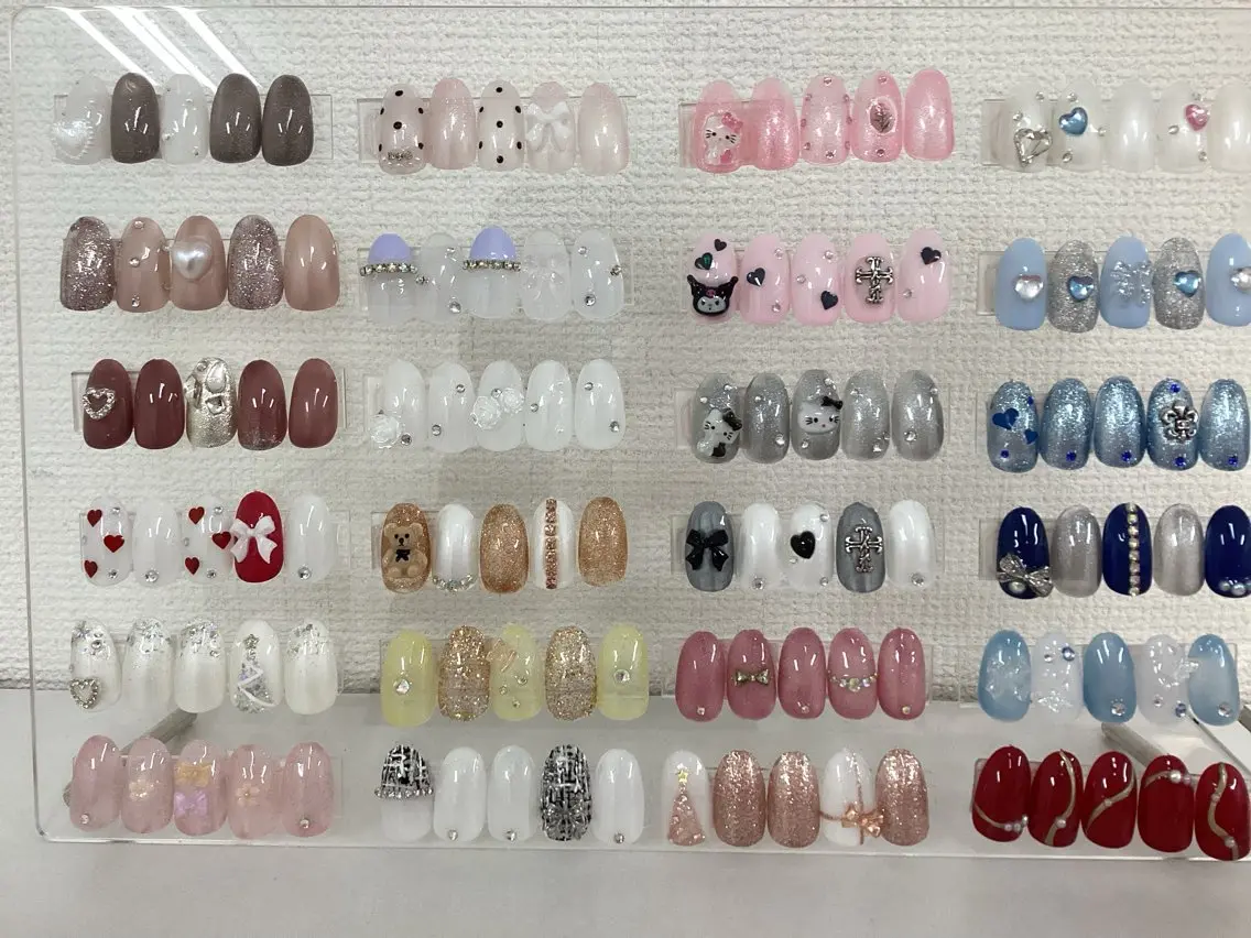 ネイル パーツ全部¥110 サロンミミのネイルデザイン