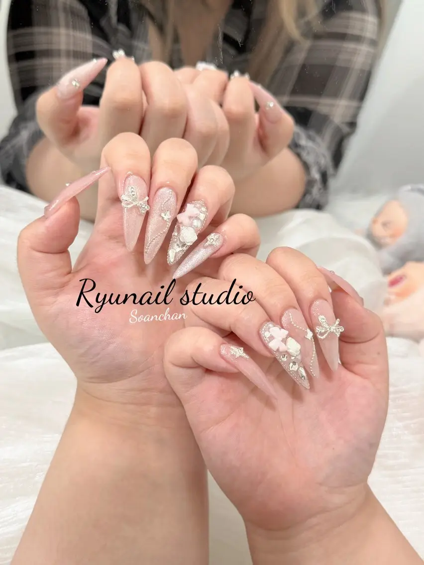 ネイル アートネイル ジェルネイル マグネットネイル ニュアンスネイル シンプルネイル ハンドネイル Ryu Nail NekoChanのネイルデザイン