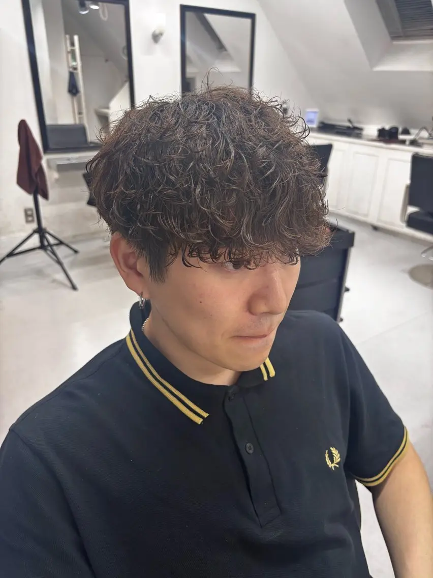 ミディアム ミディアムパーマ 小顔カット 石崎 啓太のヘアスタイル
