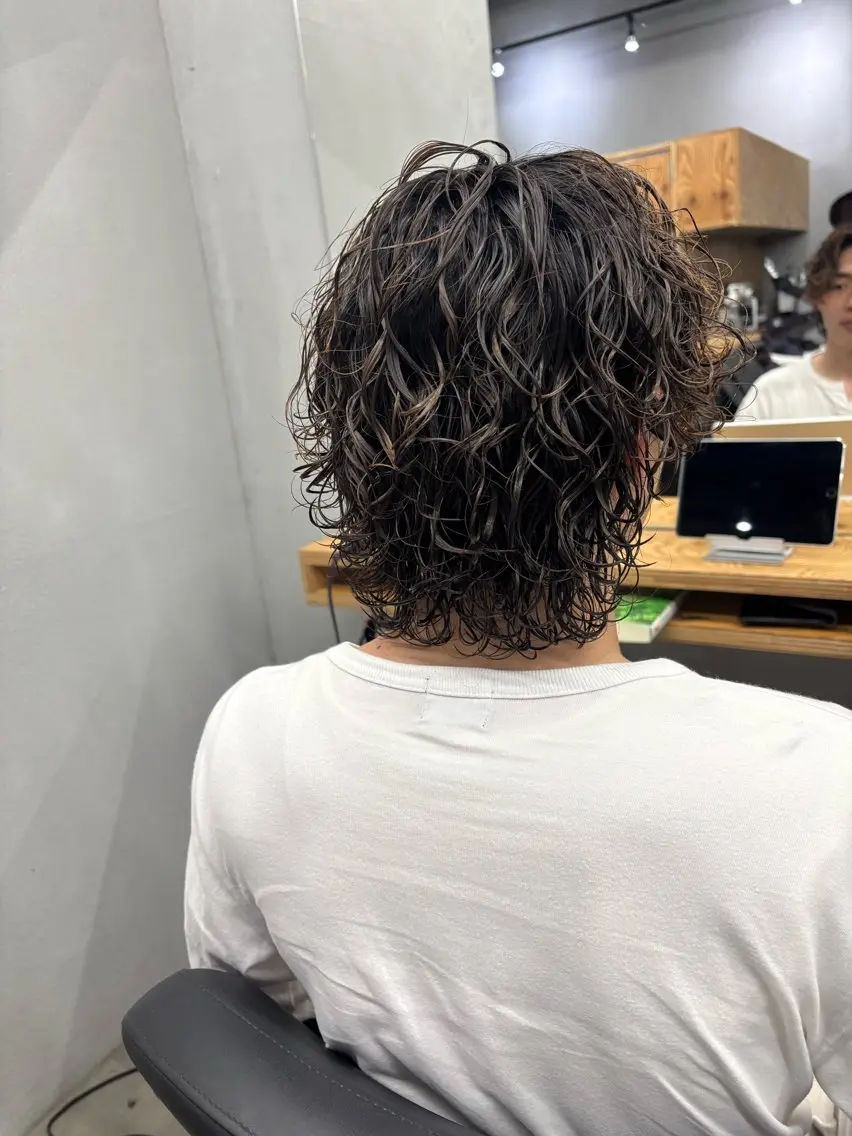 ミディアム パーマ メンズ カット パーマ トリートメント メンズ支持率NO.1 マサキのヘアスタイル