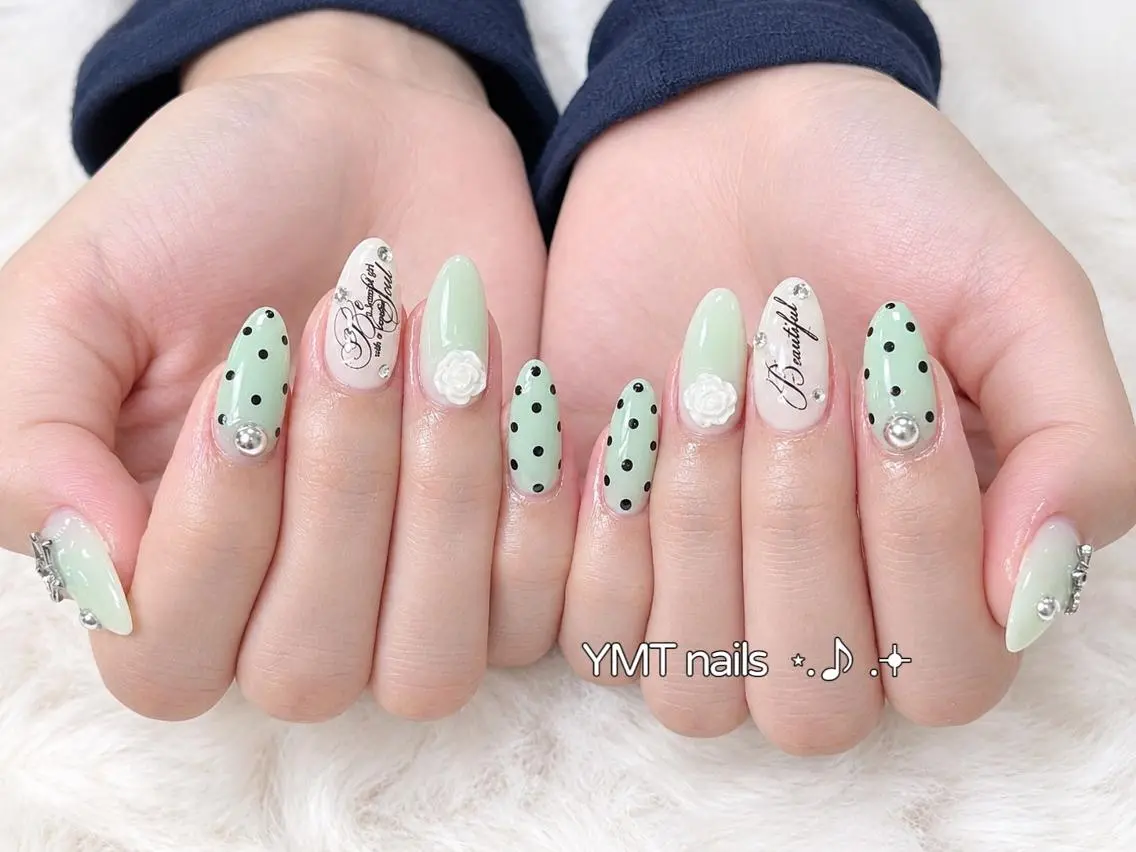 ネイル ハンドネイル YMT NailStudioのネイルデザイン